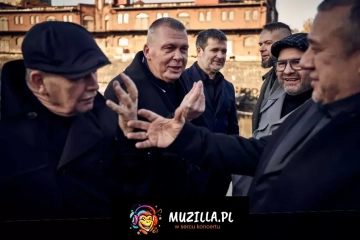 KONCERT Zespołu Raz, Dwa, Trzy... dzieści pięć okrążeń wokół słońca