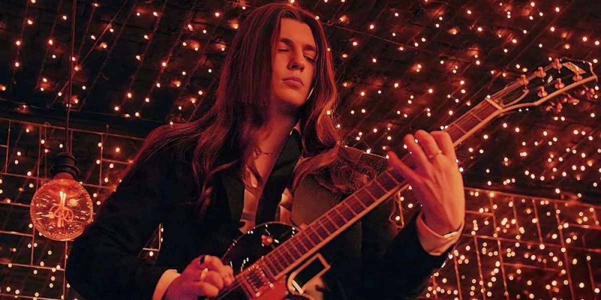 Jan Majewski i Hotel Torino prezentują nowy singiel! Czy ZARYZYKUJĘ to zapowiedź nowej płyty?