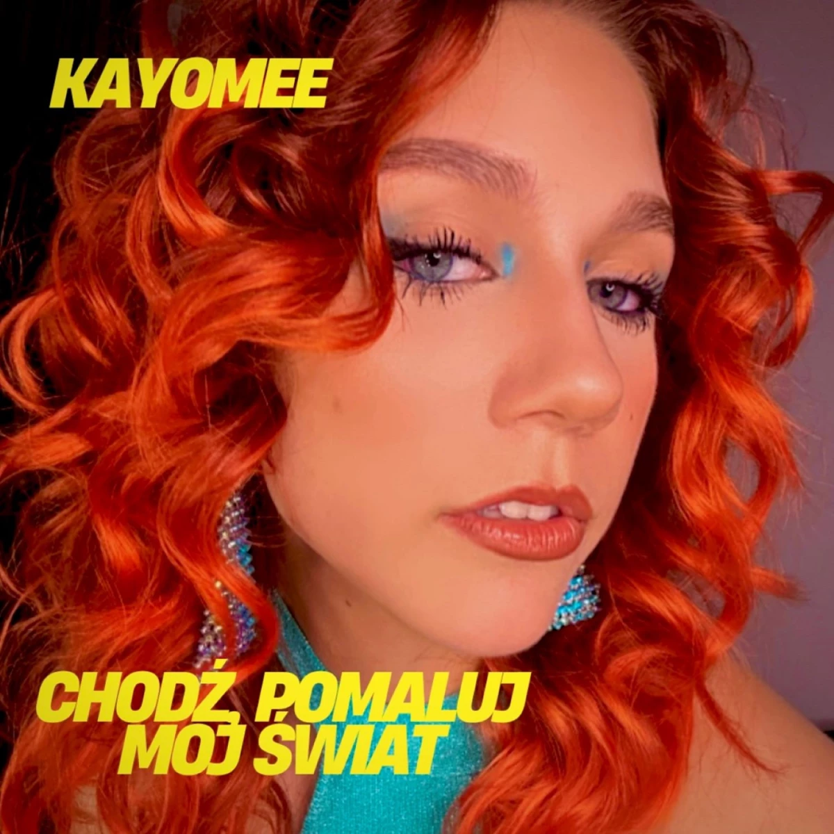 Kayomee z kolejnym świetnym odświeżeniem znanego przeboju – tym razem padło na “Chodź, pomaluj mój świat” z rep. 2+1!