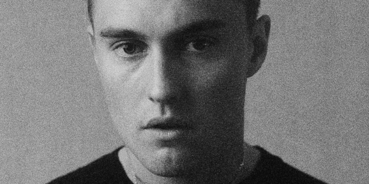 Sam Fender łączy gwiazdę i reżysera „Dojrzewania” w nowym teledysku