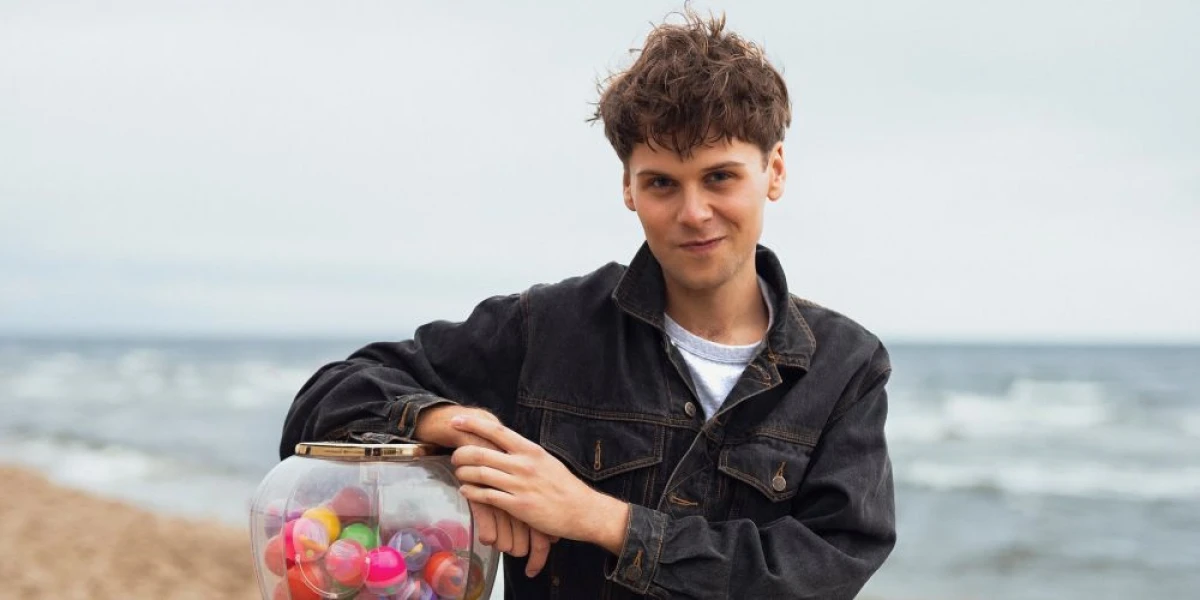 Na lądzie – ostatni singiel przed premierą albumu „Na koniec lata”