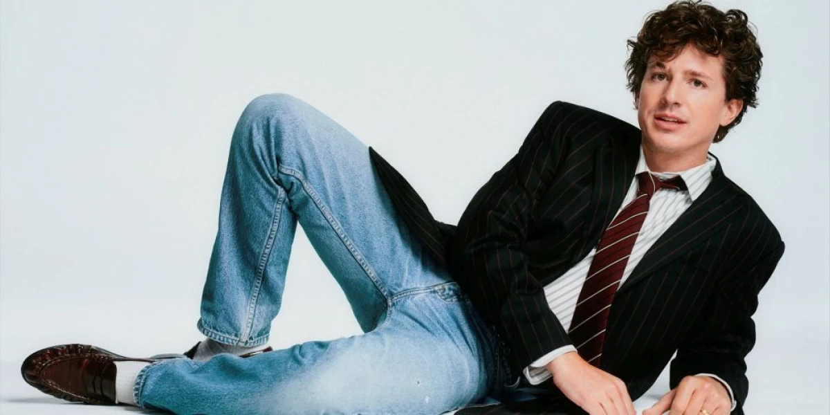 Charlie Puth przedstawia nowy singiel "Changes" i zapowiada płytę"Whatever's Clever!"