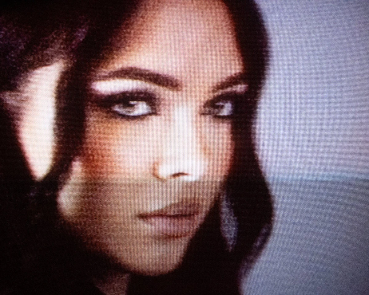 Kaeyra odsłania swoje emocje w nowej balladzie "Other Side of Heartbreak"