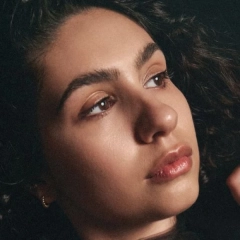 Alessia Cara w „Slow Motion”