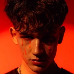 Najgłośniejszy trapowy debiut roku? Slowez prezentuje “CZUJĘ SIĘ JAK SLOWEZ”