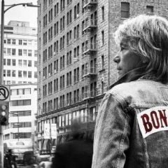 Bon Jovi nagrali nową wersję albumu „Forever”, zapraszając do współpracy wielkie gwiazdy