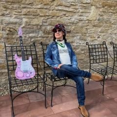 Bubble Gum Jan Bo – pierwsza sygnowana gitara Jana Borysewicza od Arrow.